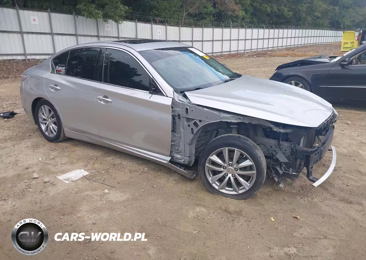 2014 Infiniti Q50 Premium