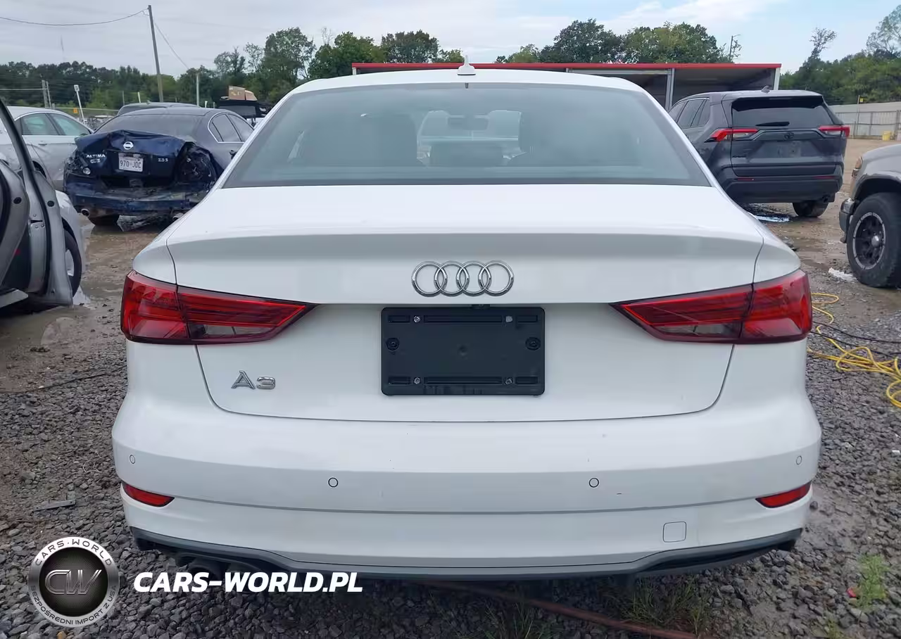2017 Audi A3 2.0T Premium VIN:WAUGUGFFXH1043142 - 17