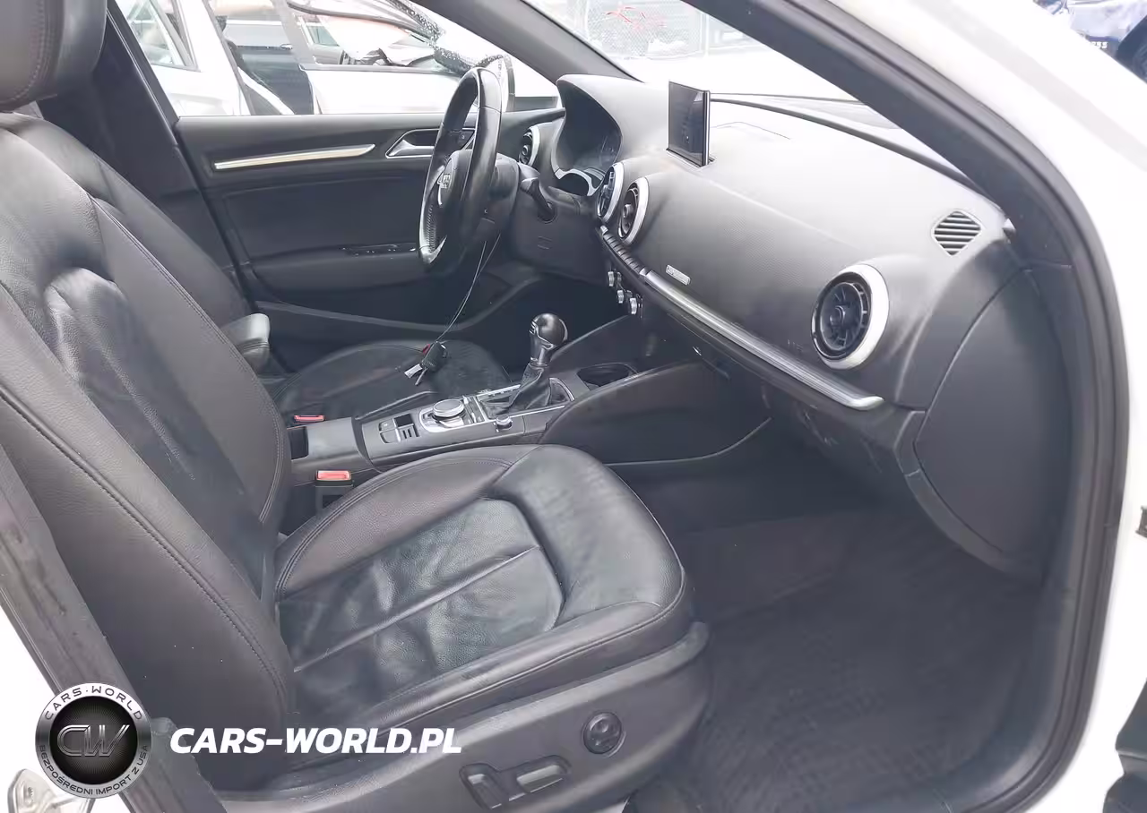 2017 Audi A3 2.0T Premium VIN:WAUGUGFFXH1043142 - 5