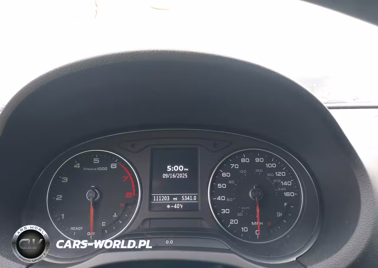 2017 Audi A3 2.0T Premium VIN:WAUGUGFFXH1043142 - 7