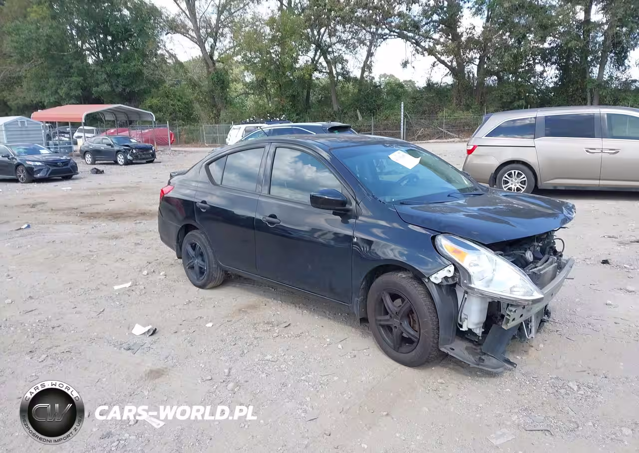 2018 Nissan Versa 1.6 S+