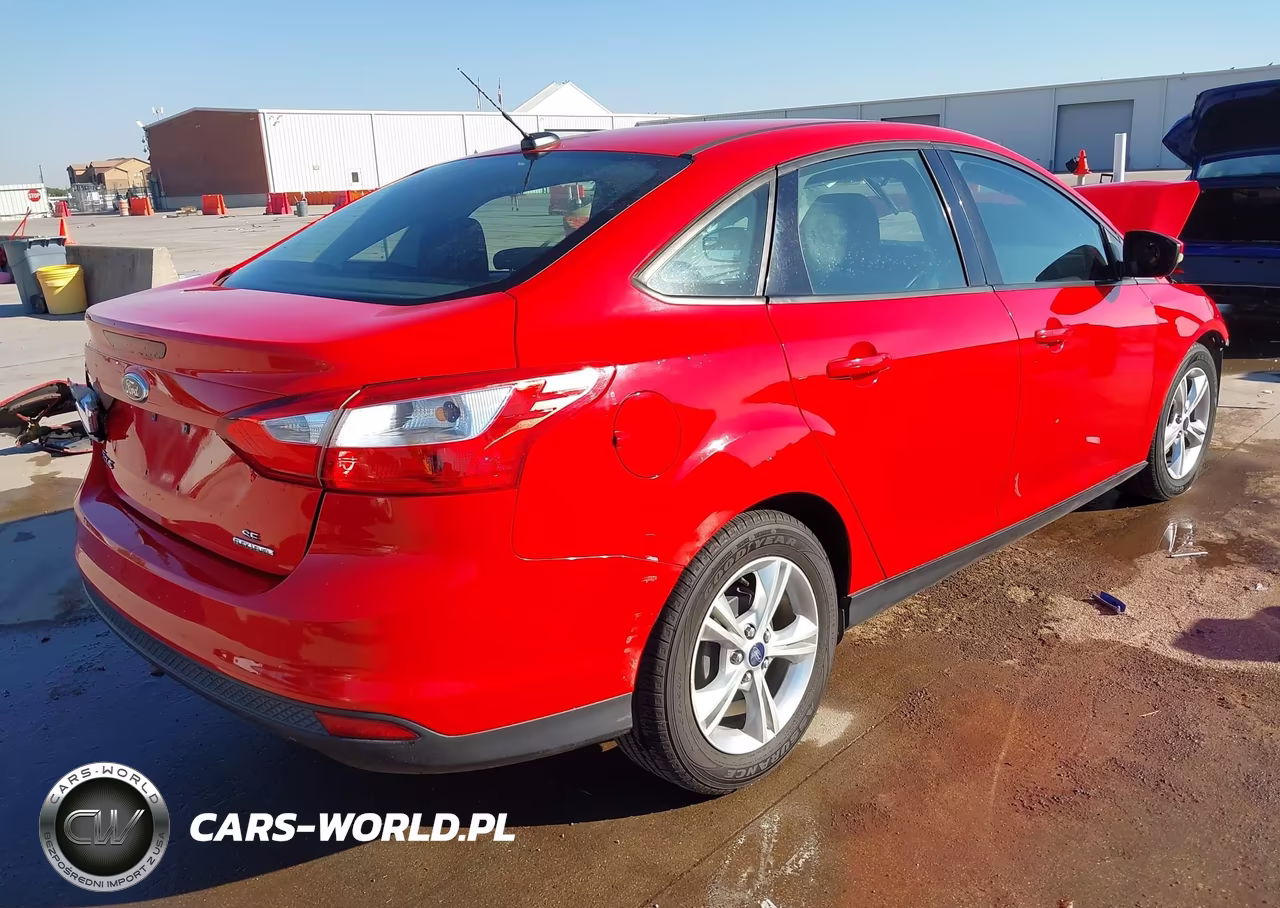 2013 Ford Focus Se VIN:1FADP3F26DL333773 - 4