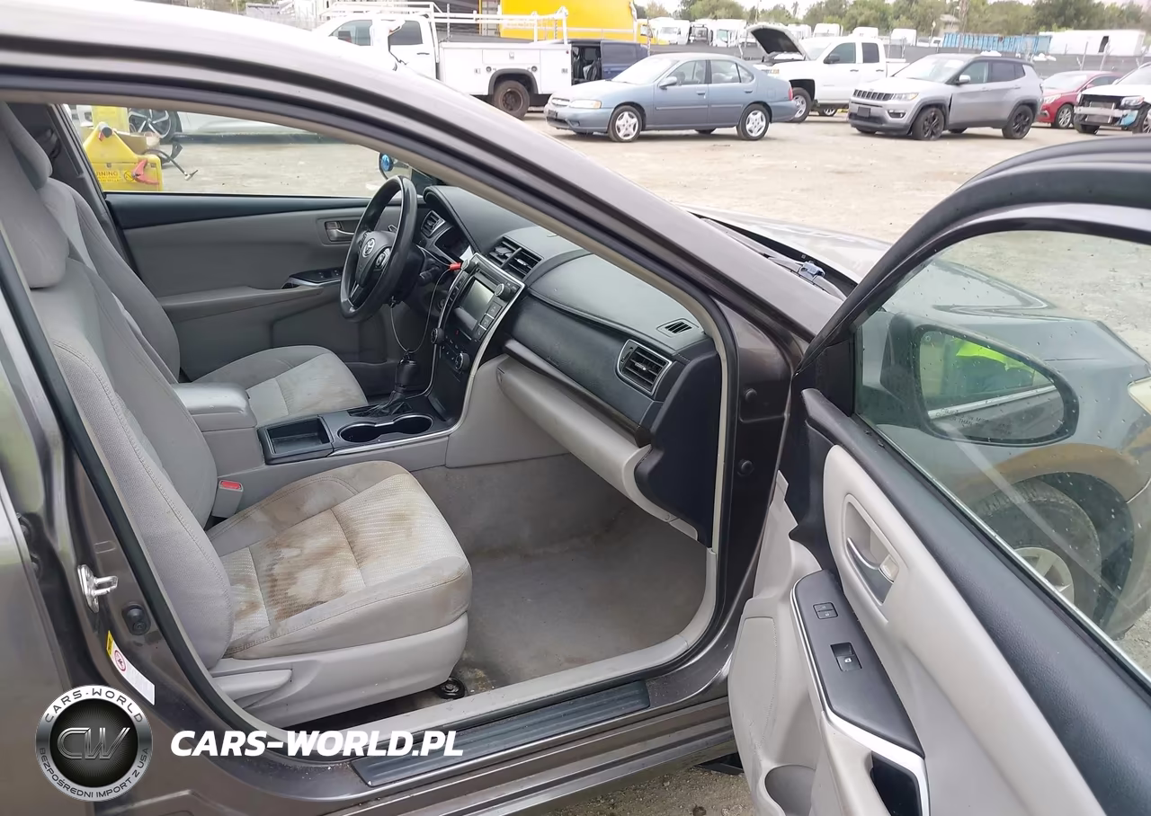 2015 Toyota Camry Le VIN:4T1BF1FK6FU949118 - 5
