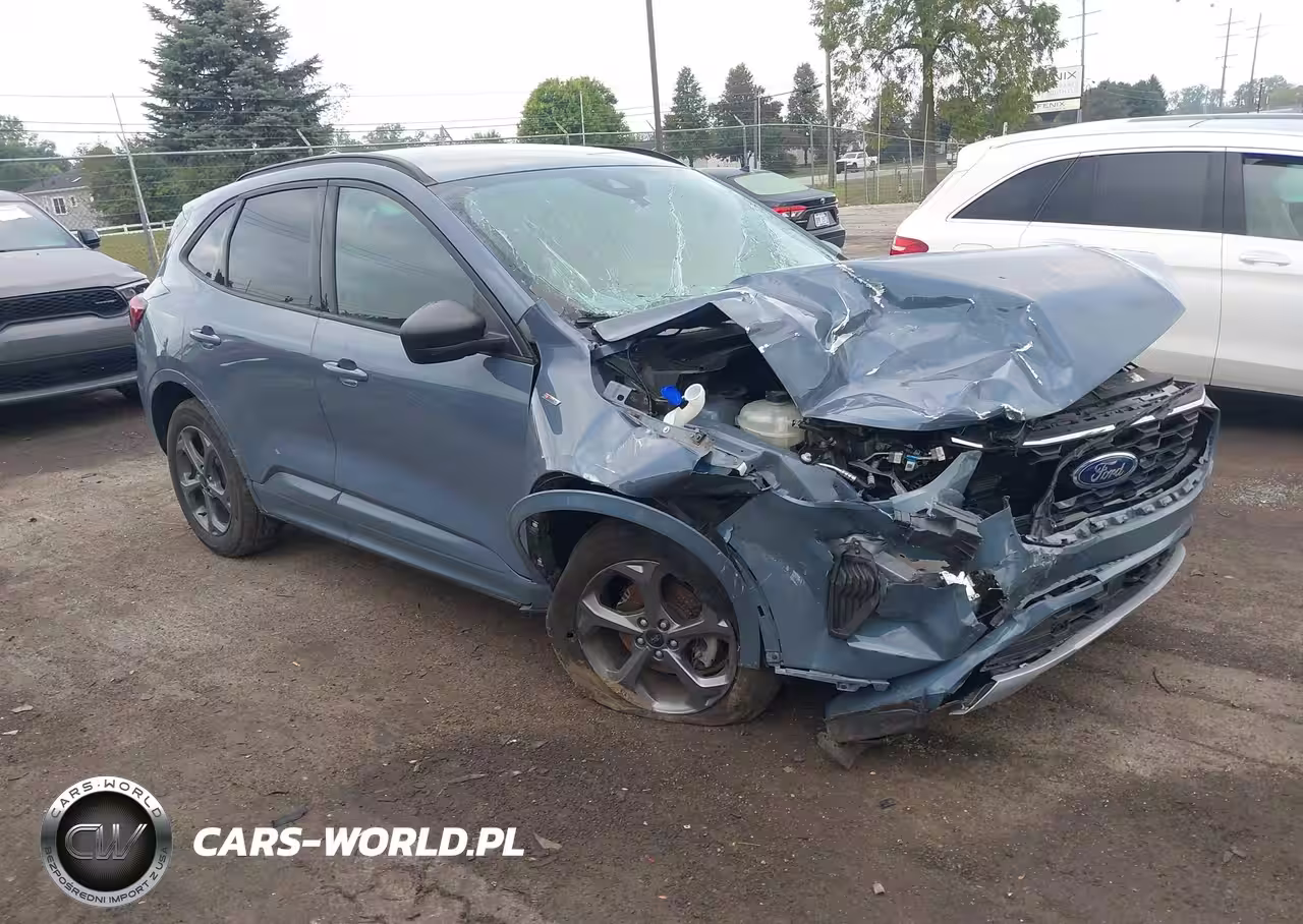 2023 Ford Escape St-Line