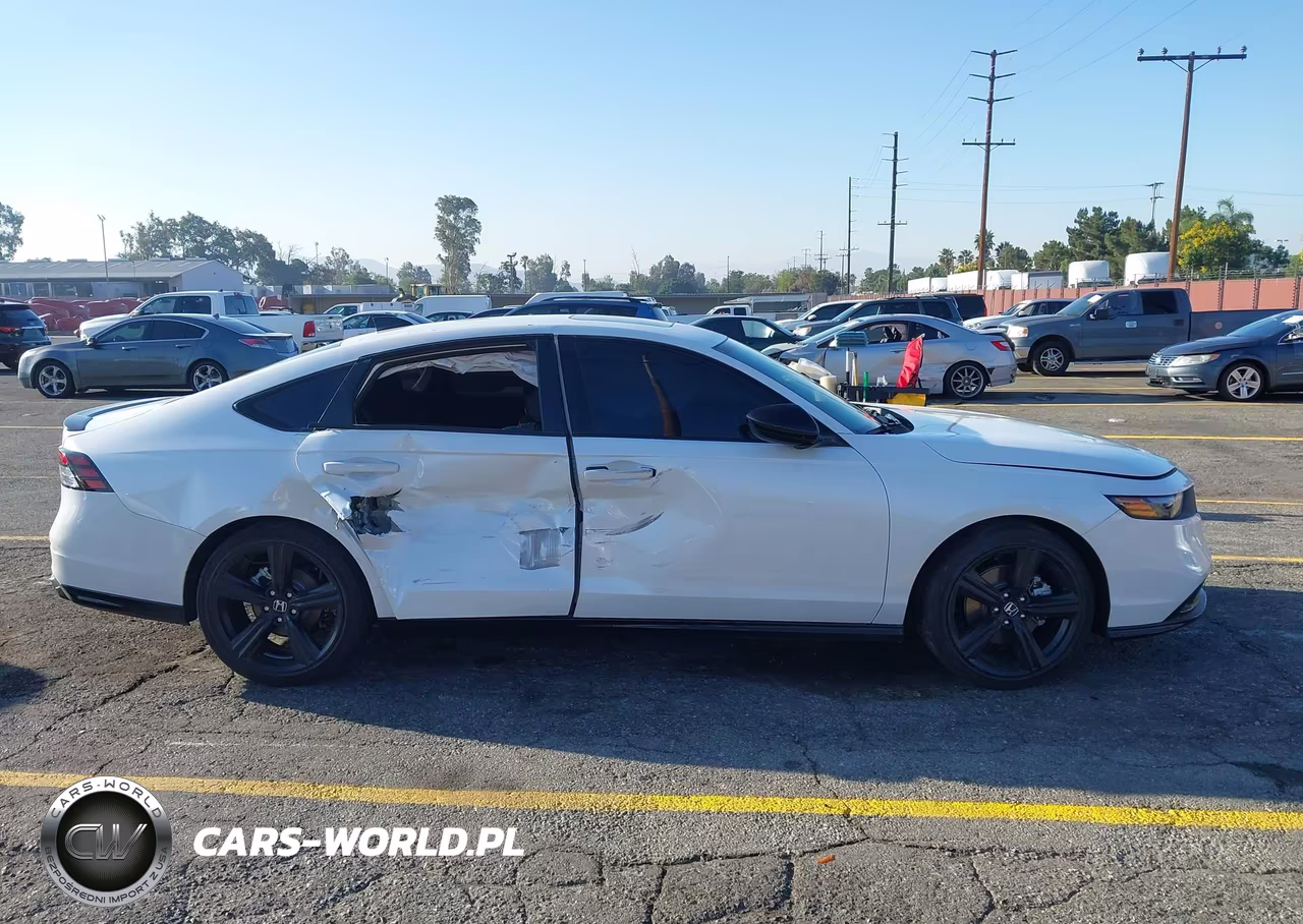 2025 Honda Accord Hybrid Sport-L VIN:1HGCY2F70SA031589 - 13