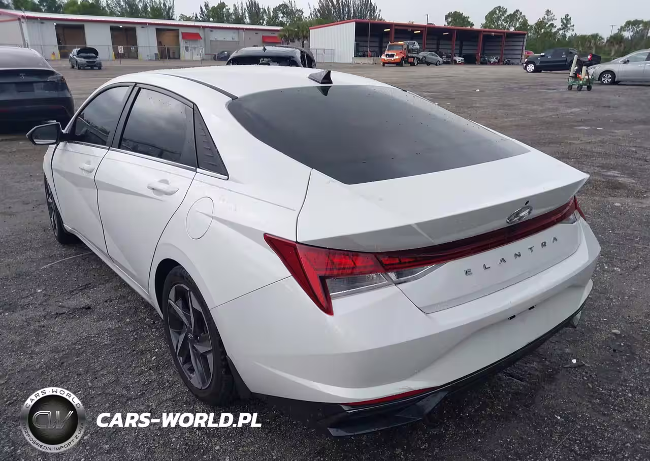 2022 Hyundai Elantra Sel VIN:5NPLN4AG0NH060341 - 3