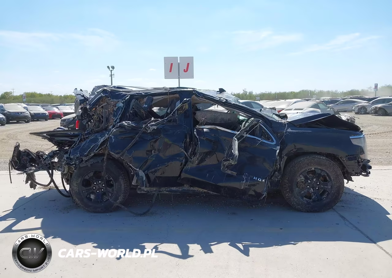 2019 Chevrolet Tahoe Ls VIN:1GNSCAKC0KR368939 - 12