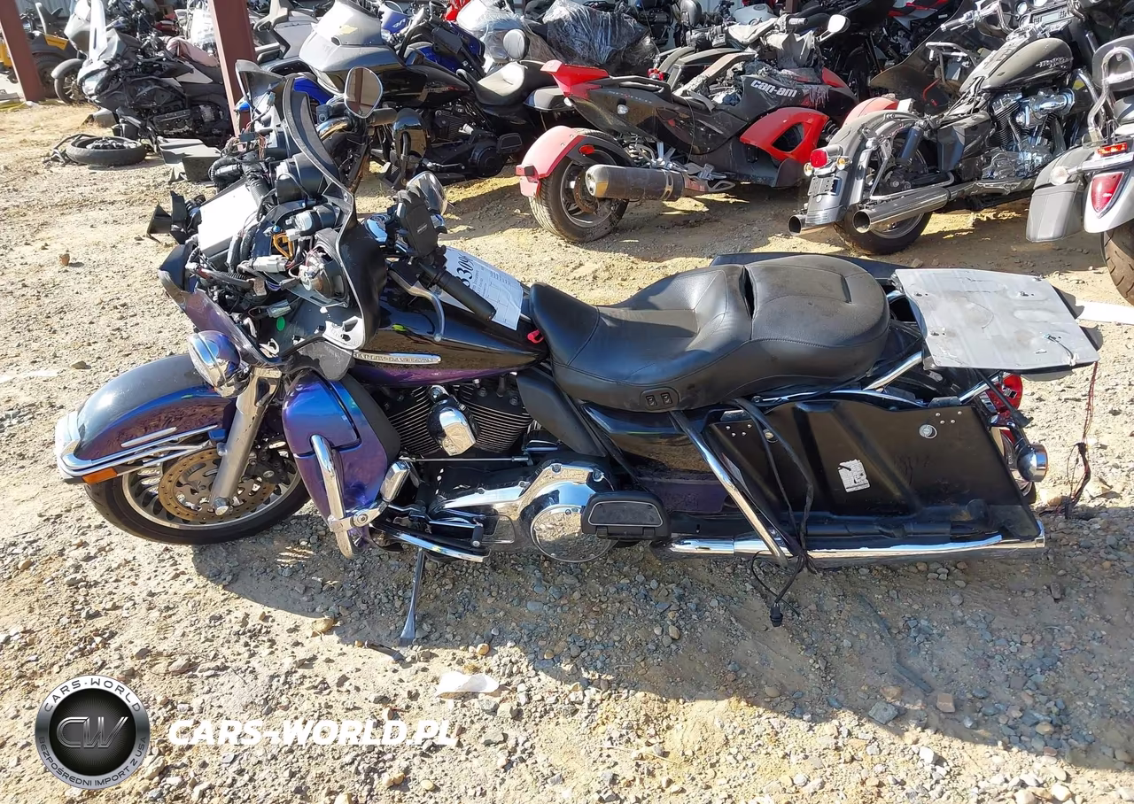 2010 Harley-Davidson Flhtk VIN:1HD1KEM16AB651779 - 12
