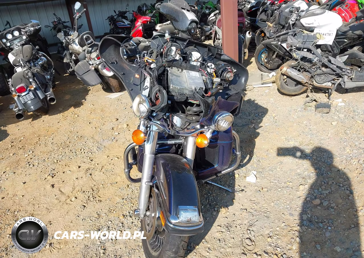 2010 Harley-Davidson Flhtk VIN:1HD1KEM16AB651779 - 5