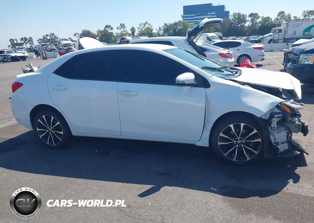 2017 Toyota Corolla Se VIN:5YFBURHE2HP610081 - 14