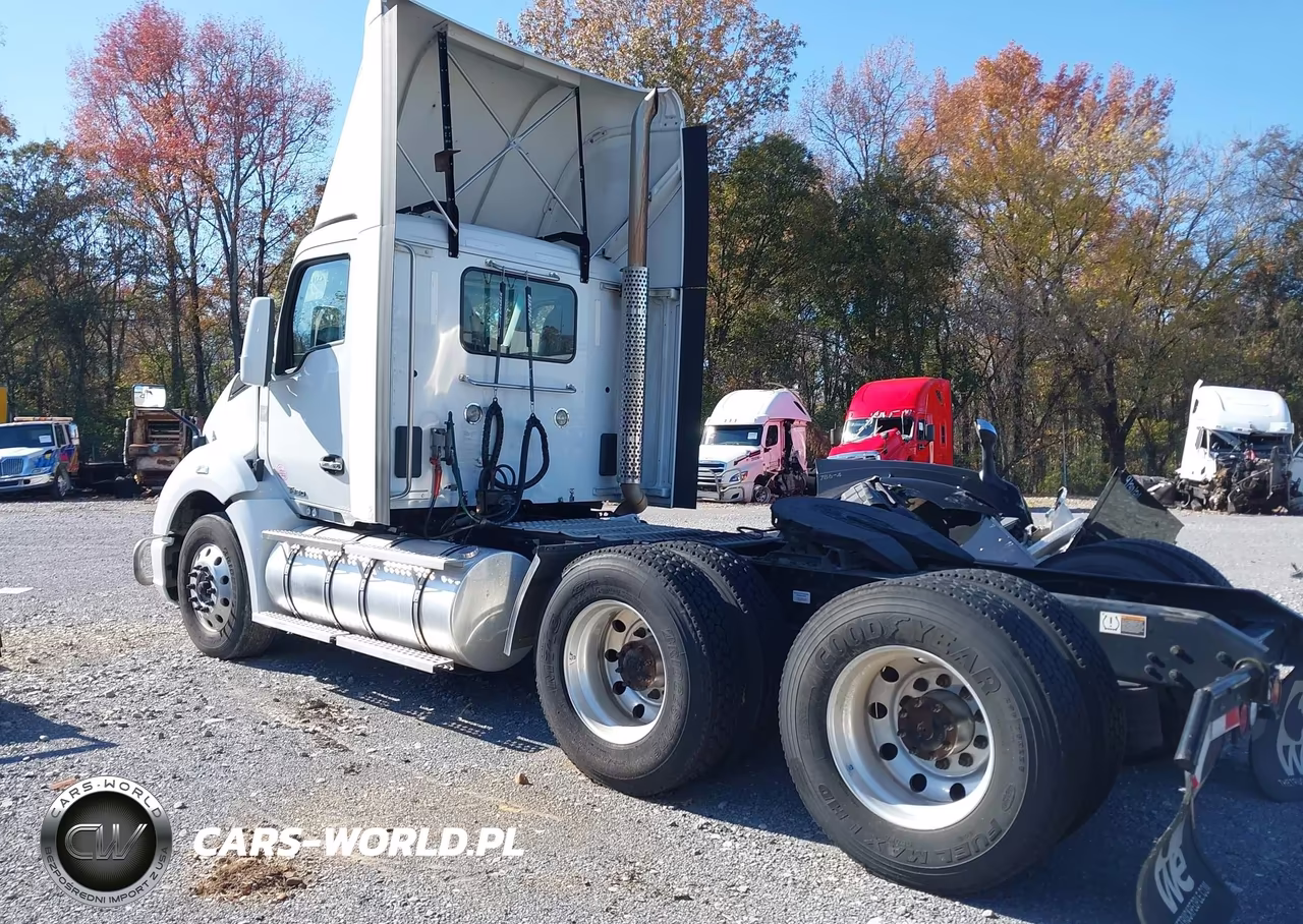 2020 Kenworth T680 VIN:1XKYDP9X4LJ426681 - 14