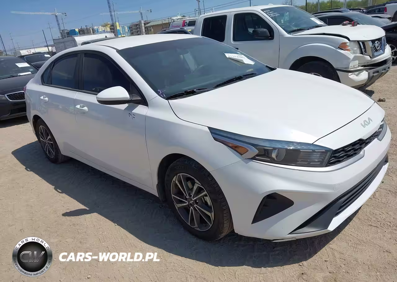 2023 Kia Forte Lxs