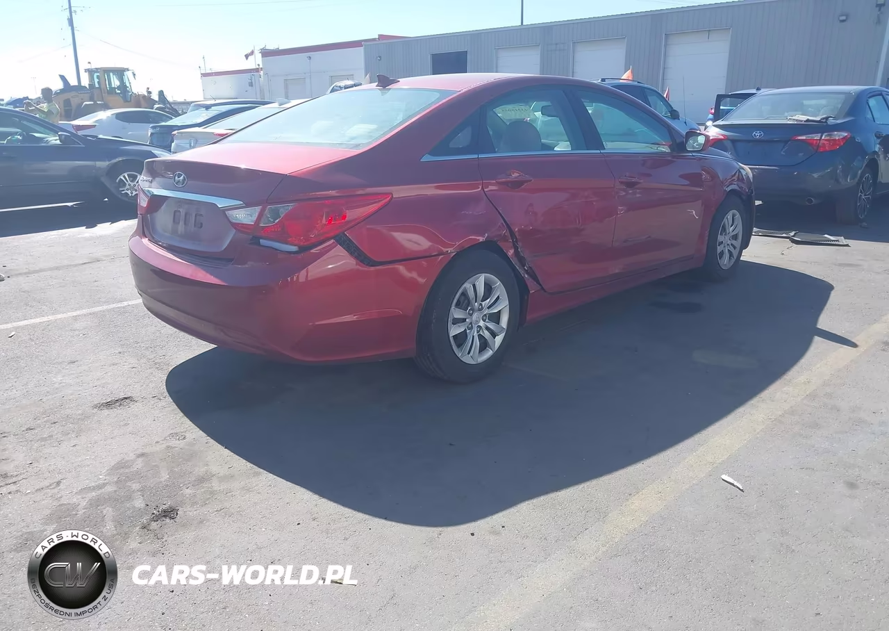 2013 Hyundai Sonata Gls VIN:5NPEB4AC8DH545775 - 4