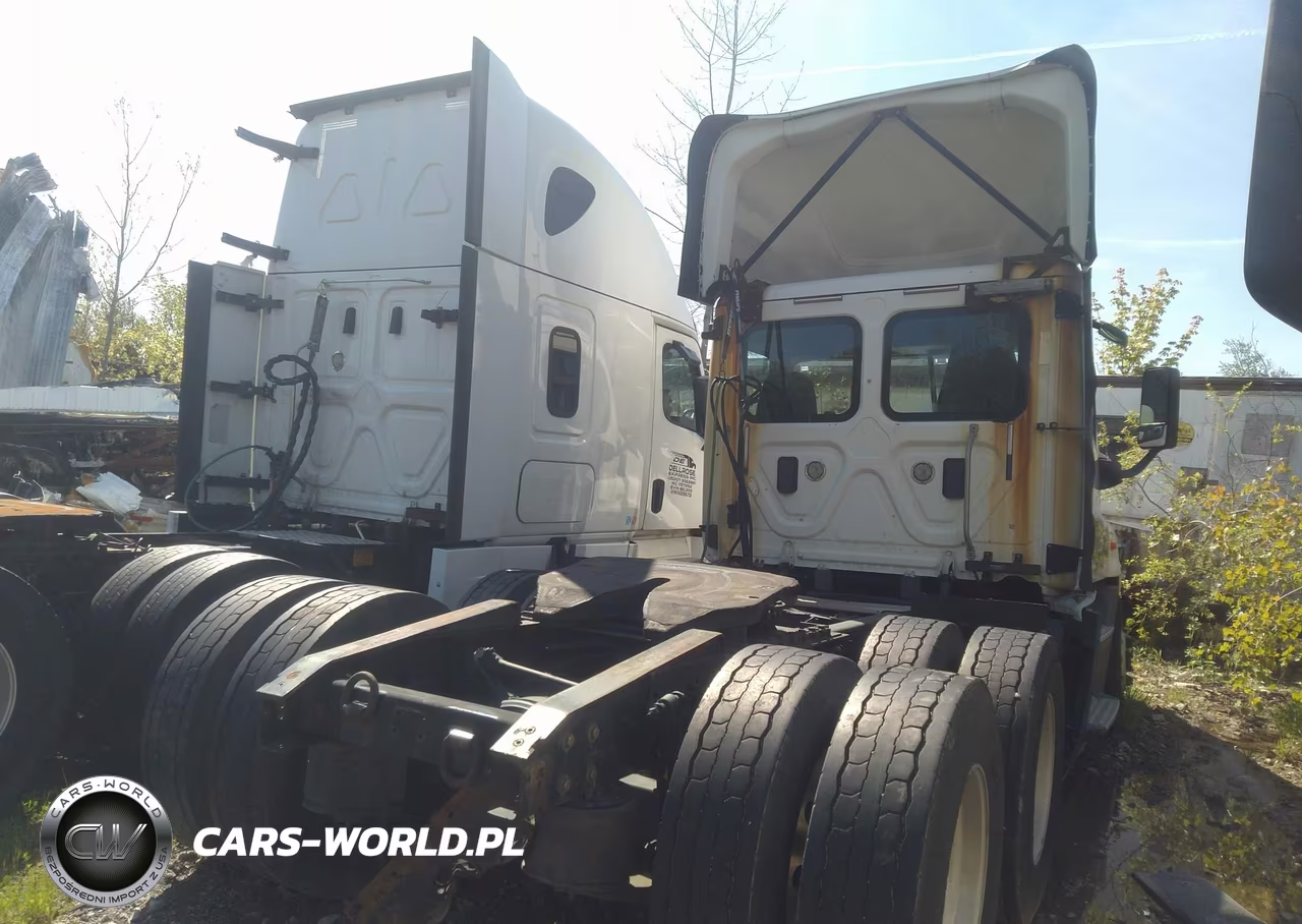 2017 Freightliner Cascadia 125 VIN:3AKJGEDVXHSHR3370 - 3