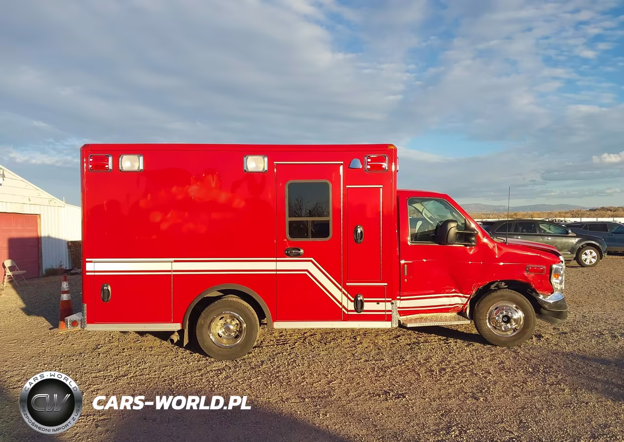 2025 Ford E-350 Cutaway VIN:1FDWE3FN4SDD07338 - 13