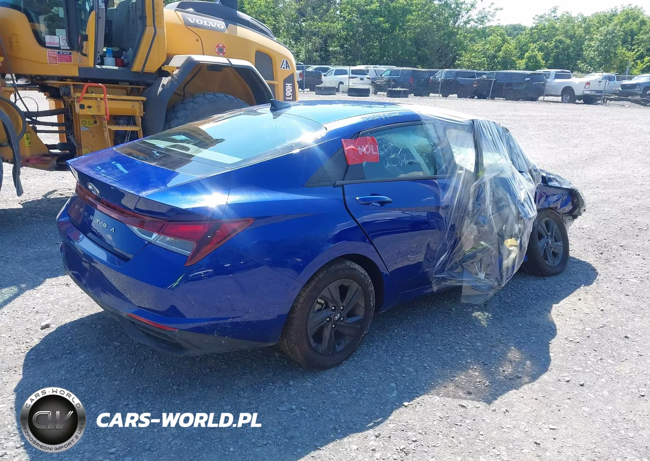 2023 Hyundai Elantra Sel VIN:5NPLM4AG3PH106685 - 4