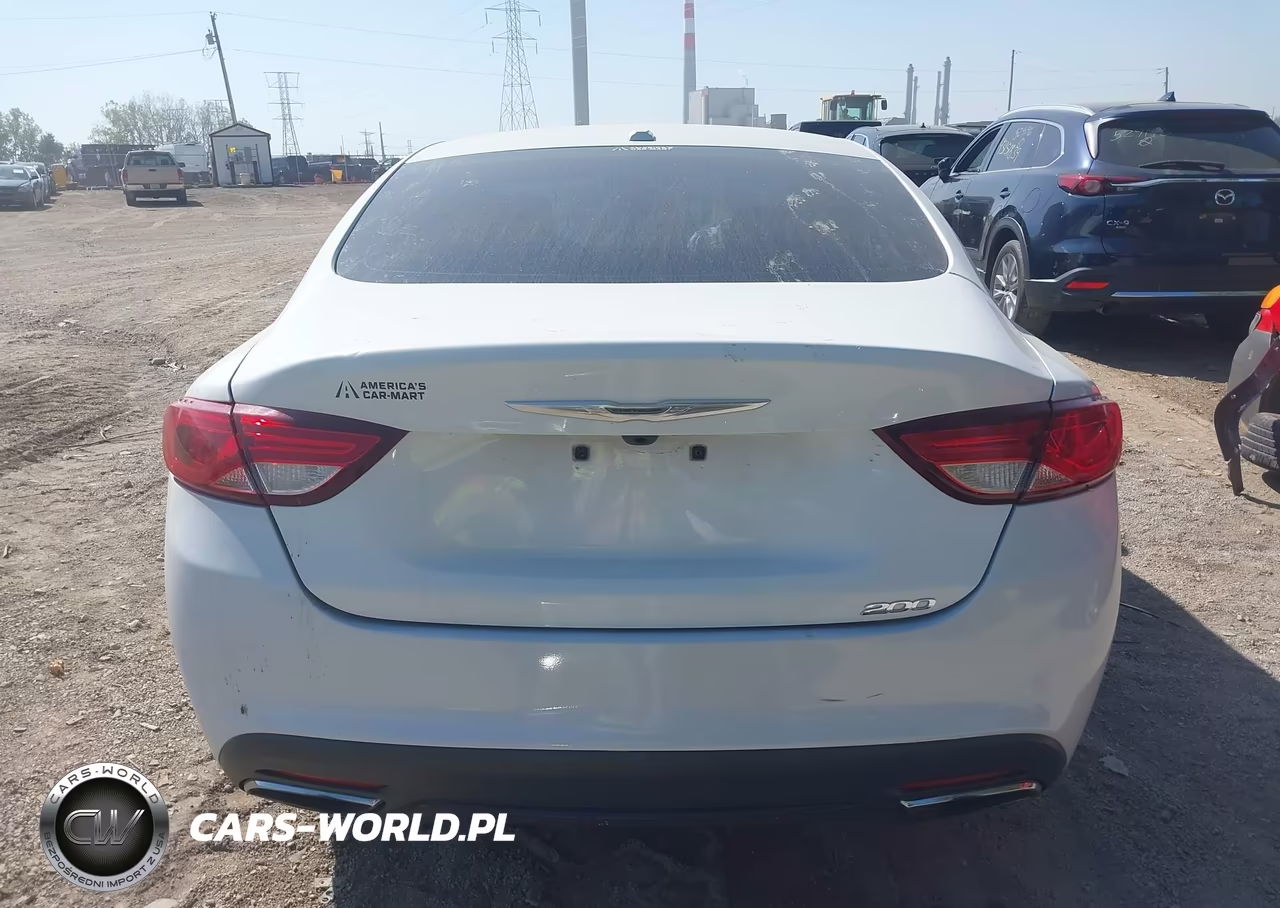 2015 Chrysler 200 S VIN:1C3CCCBB7FN614595 - 16