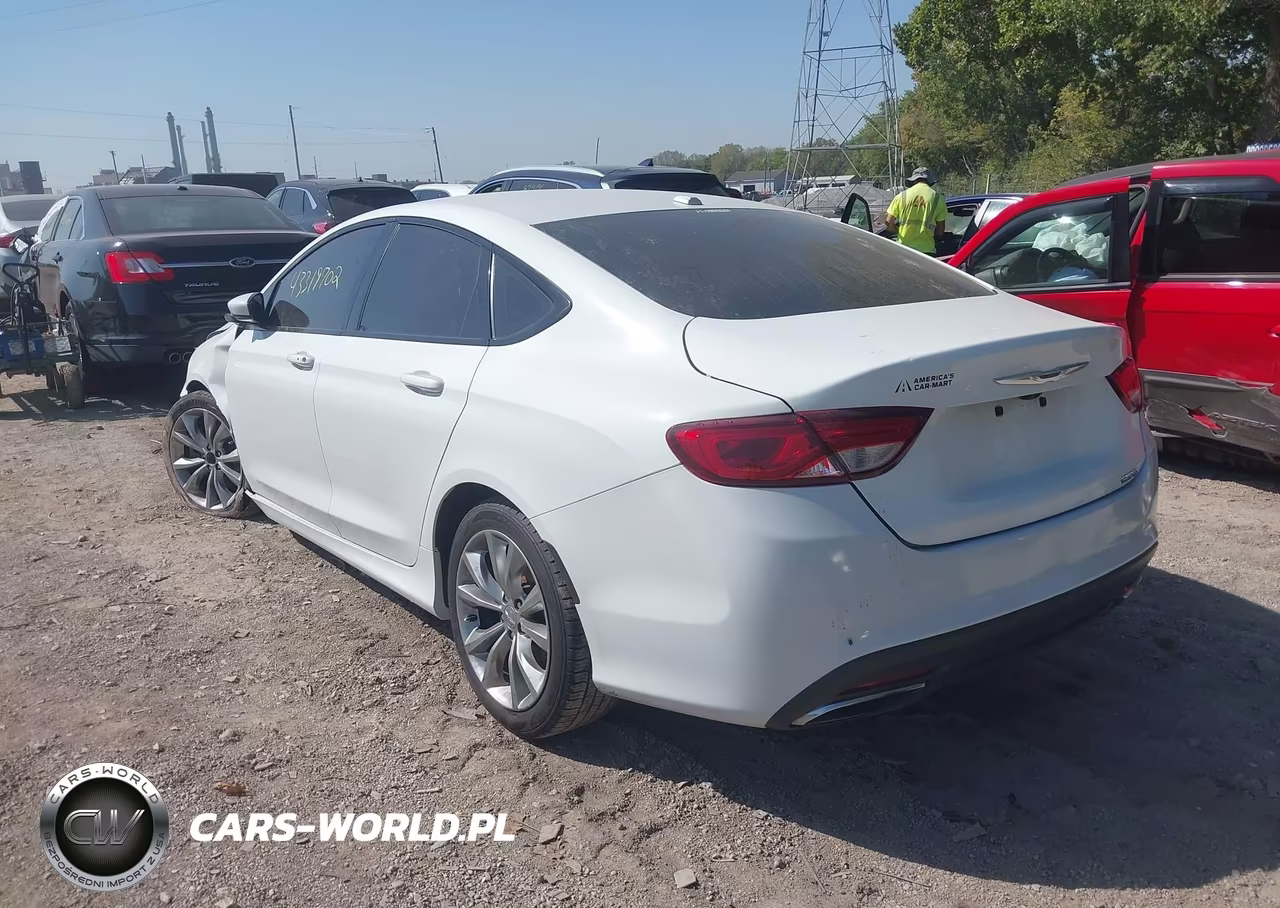 2015 Chrysler 200 S VIN:1C3CCCBB7FN614595 - 3
