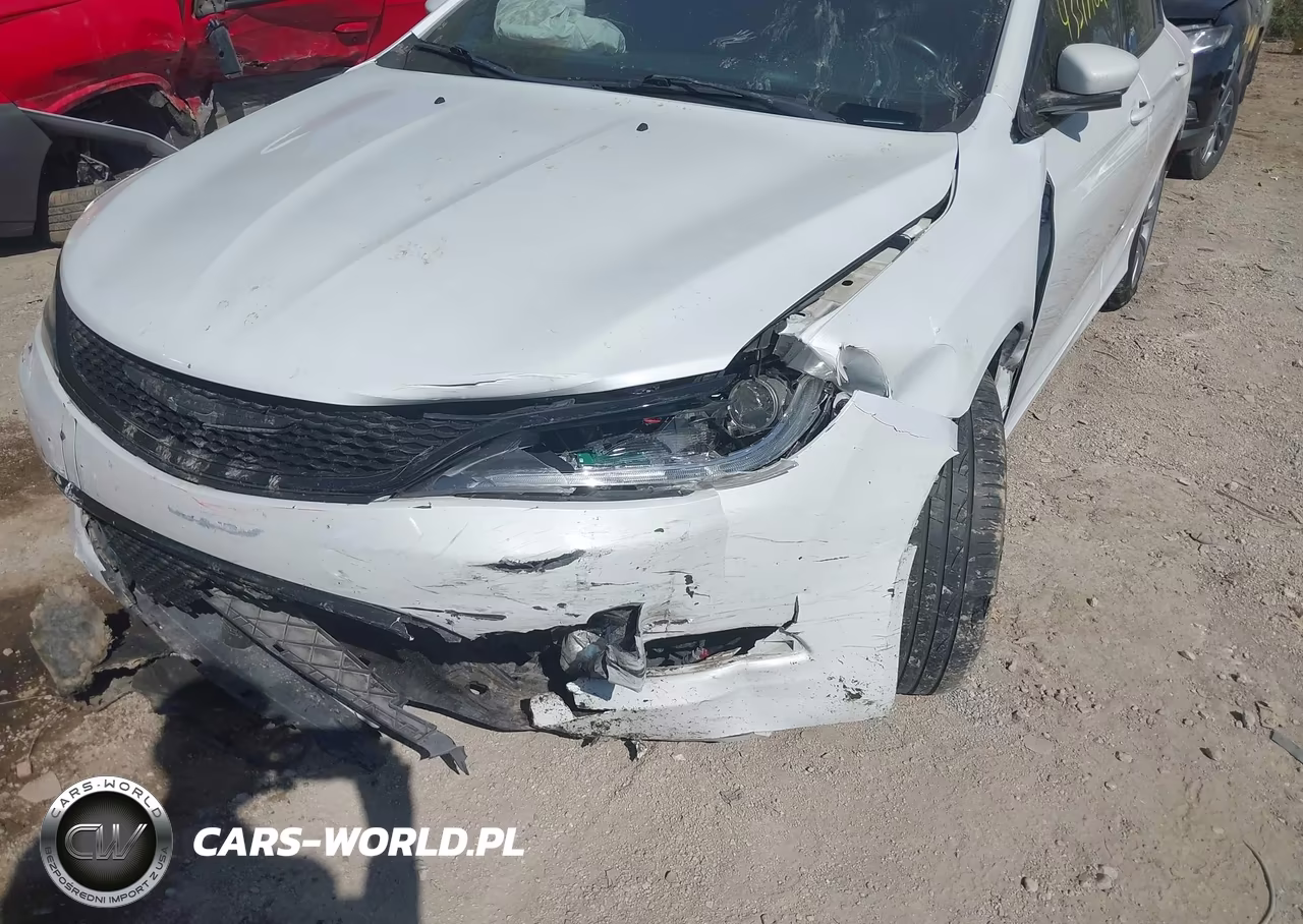 2015 Chrysler 200 S VIN:1C3CCCBB7FN614595 - 6
