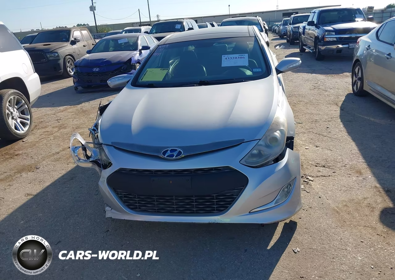 2015 Hyundai Sonata Hybrid Limited VIN:KMHEC4A47FA132211 - 13