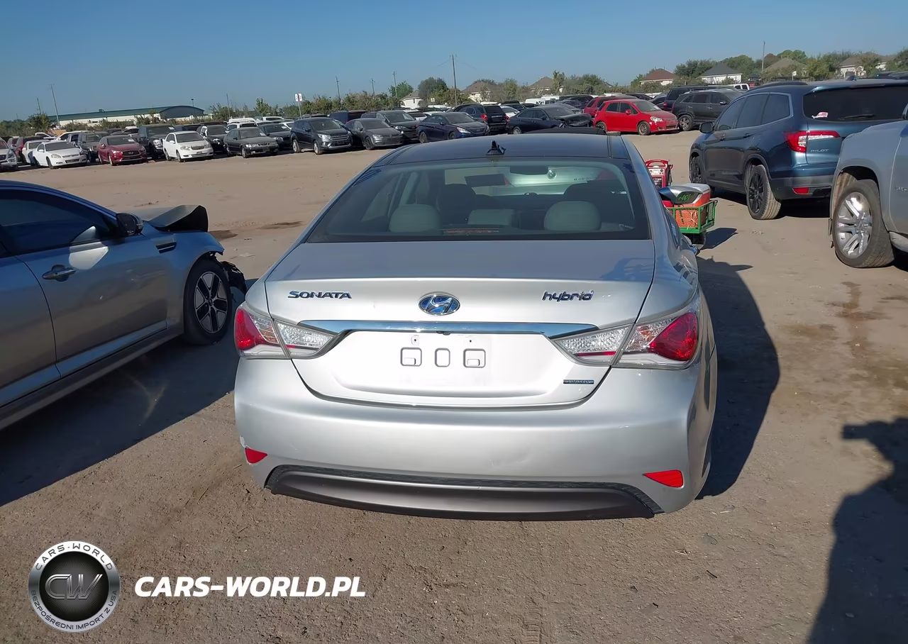 2015 Hyundai Sonata Hybrid Limited VIN:KMHEC4A47FA132211 - 17