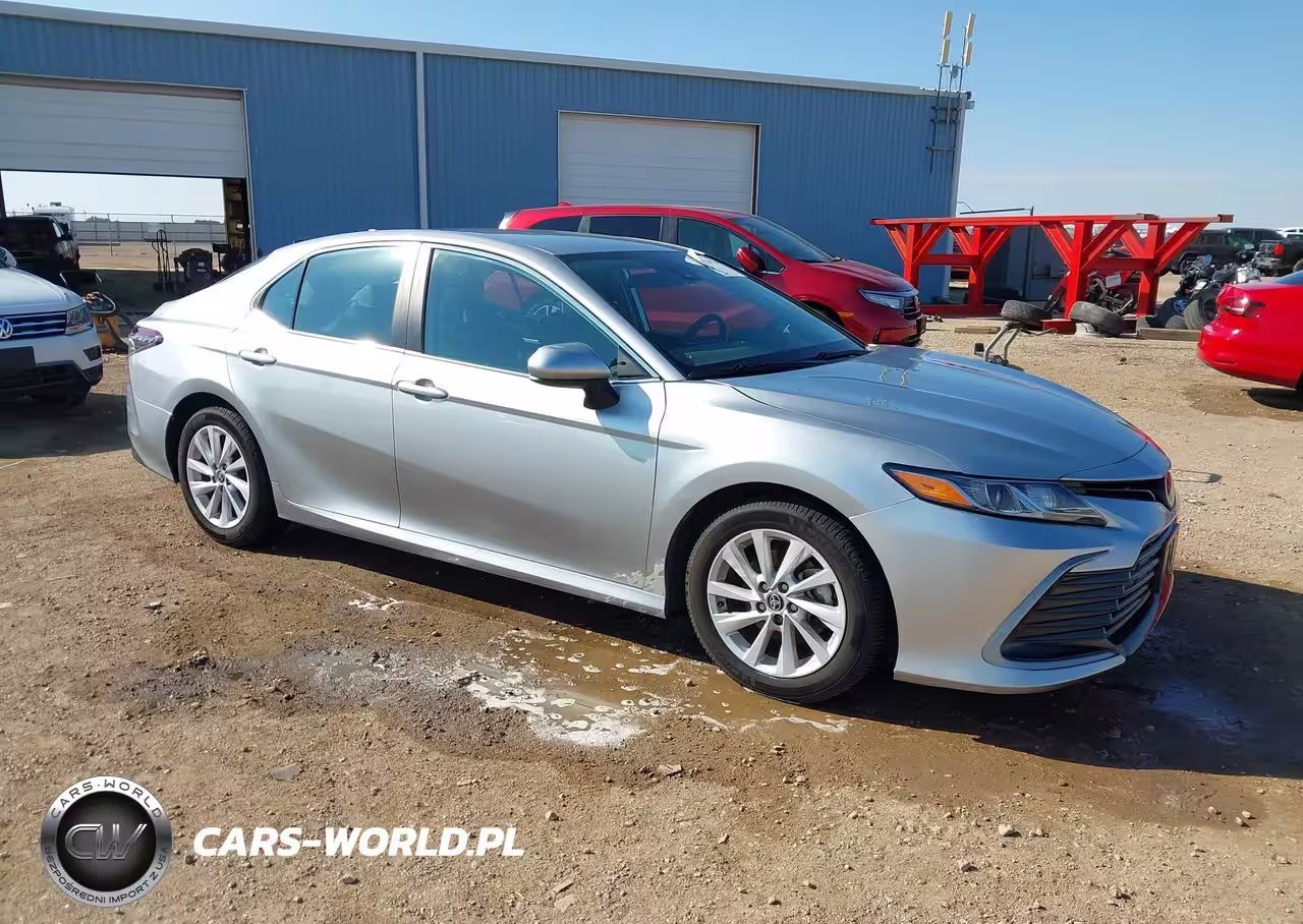 2021 Toyota Camry Le