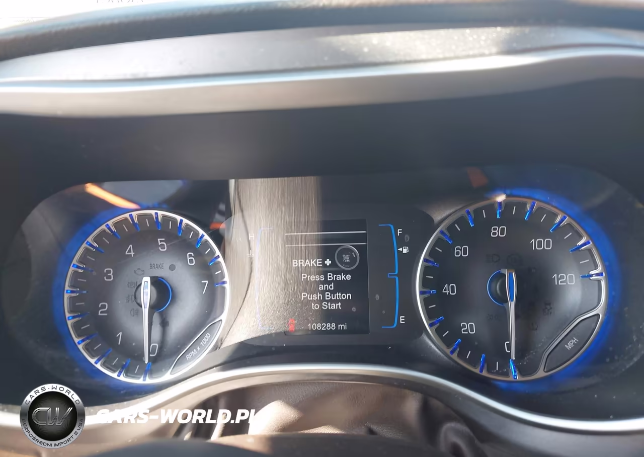2017 Chrysler Pacifica Touring VIN:2C4RC1DG8HR704816 - 7