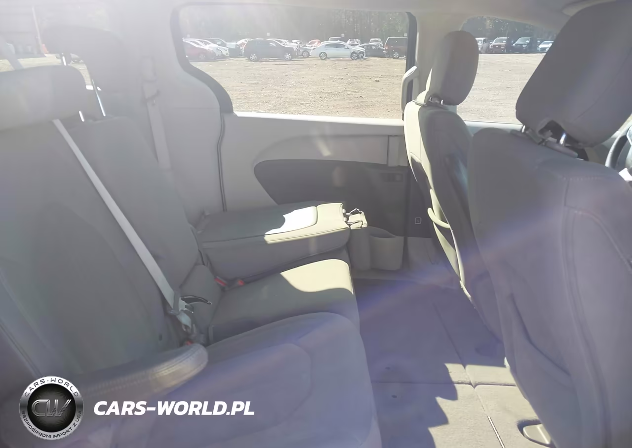 2017 Chrysler Pacifica Touring VIN:2C4RC1DG8HR704816 - 8