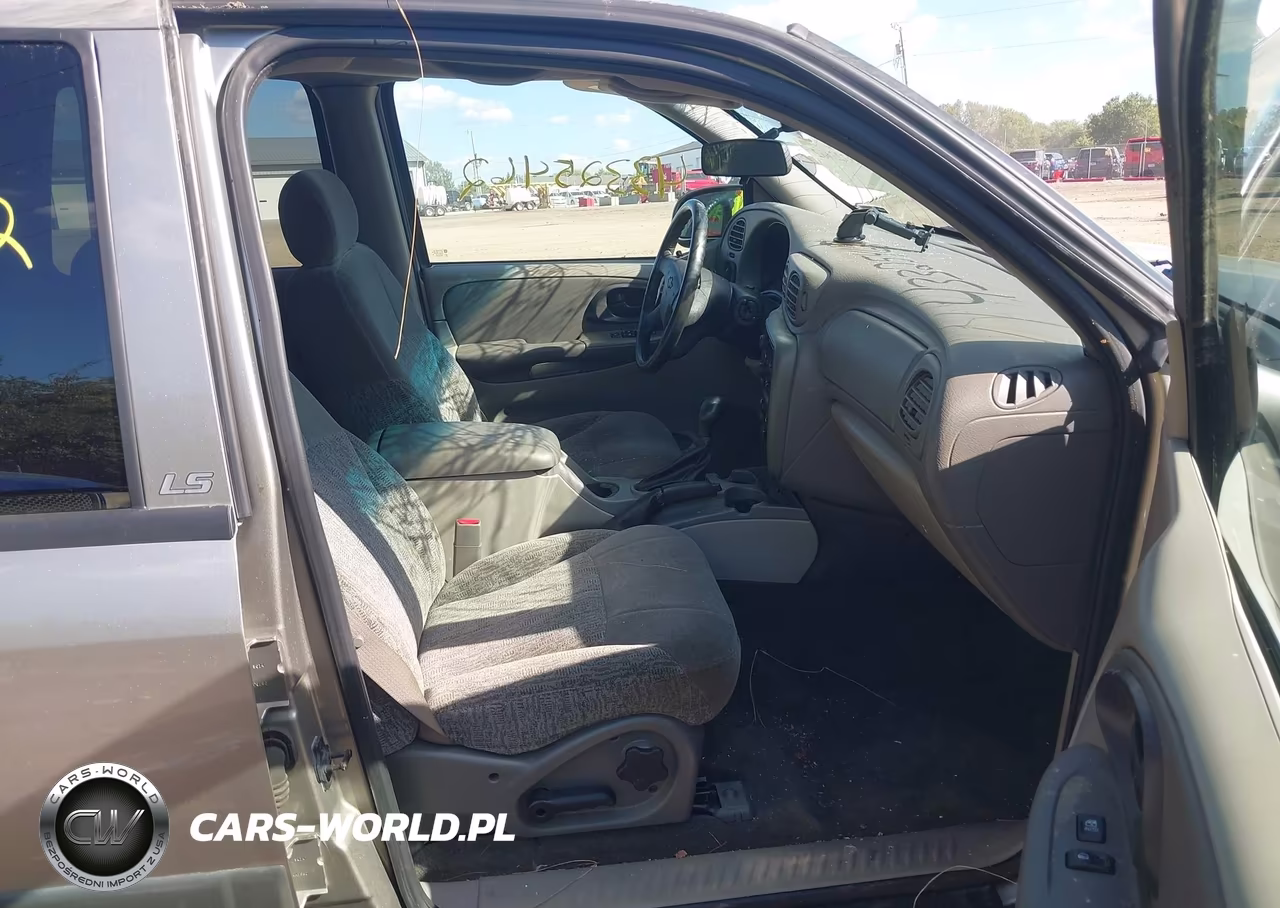 2003 Chevrolet Trailblazer Ls VIN:1GNDT13S832351203 - 5