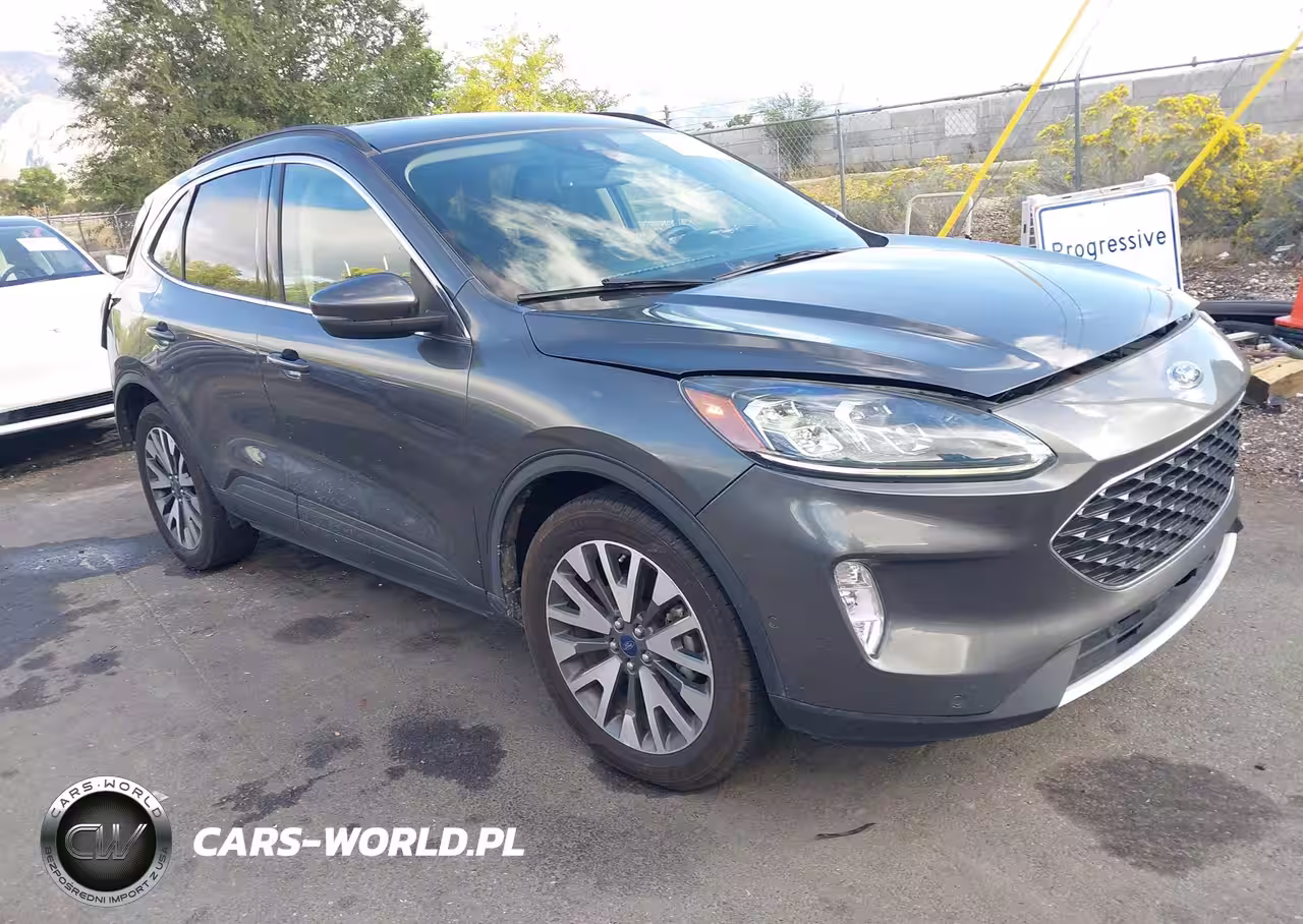 2020 Ford Escape Titanium