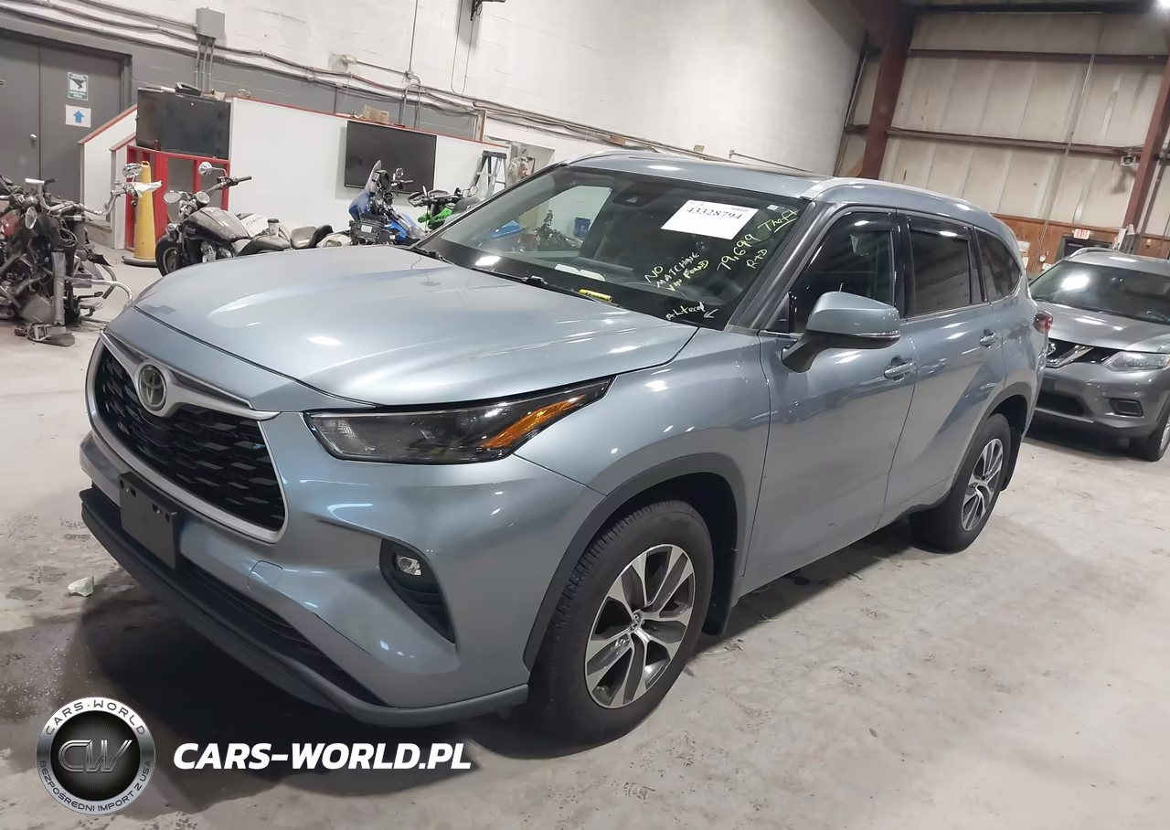 2022 Toyota Highlander Xle VIN:5TDGZRBHXNS164596 - 2