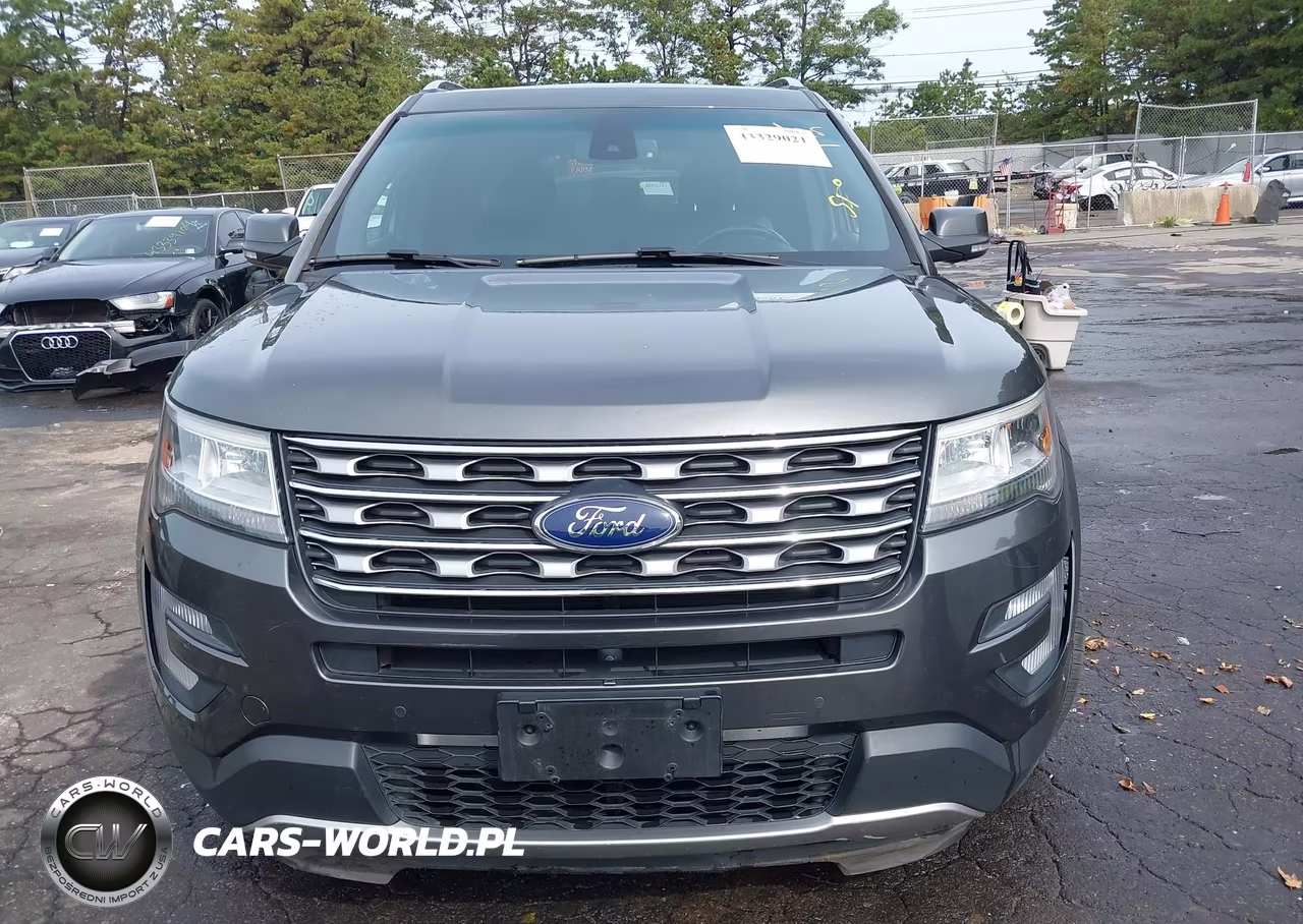 2017 Ford Explorer Limited VIN:1FM5K8F80HGE07827 - 12