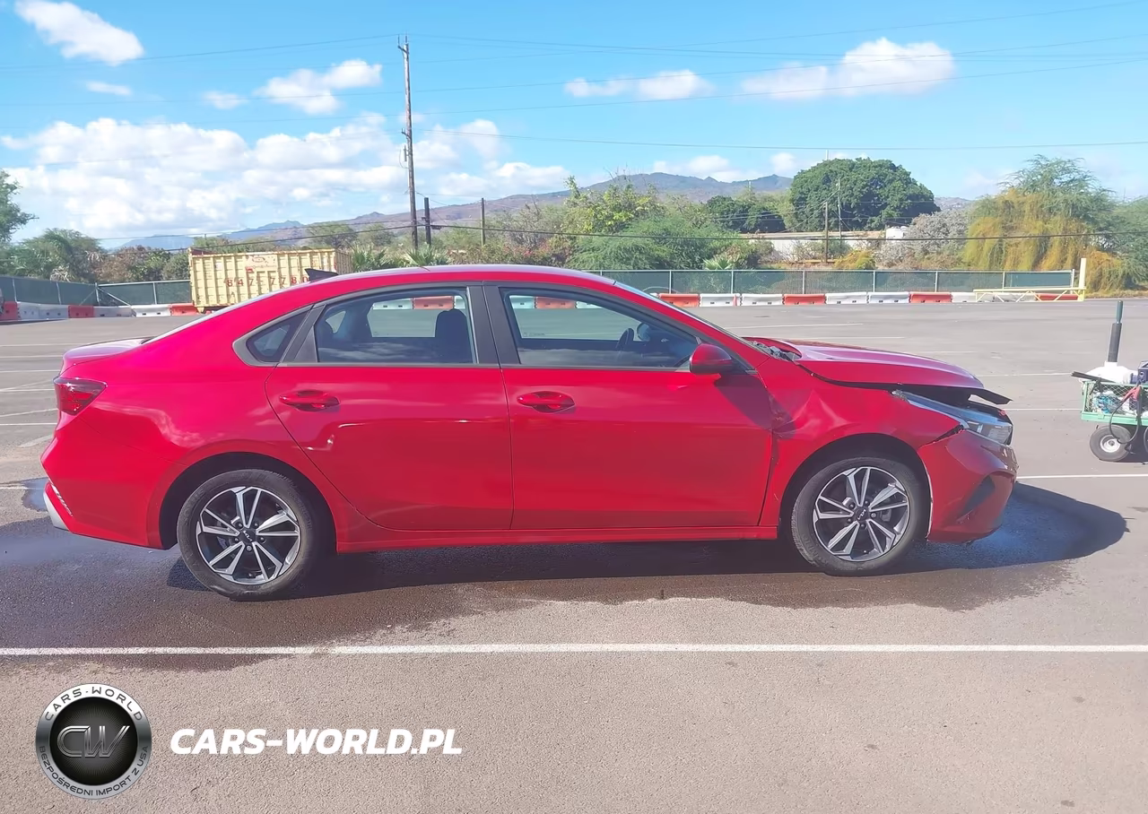 2023 Kia Forte Lxs VIN:3KPF24AD8PE659815 - 13