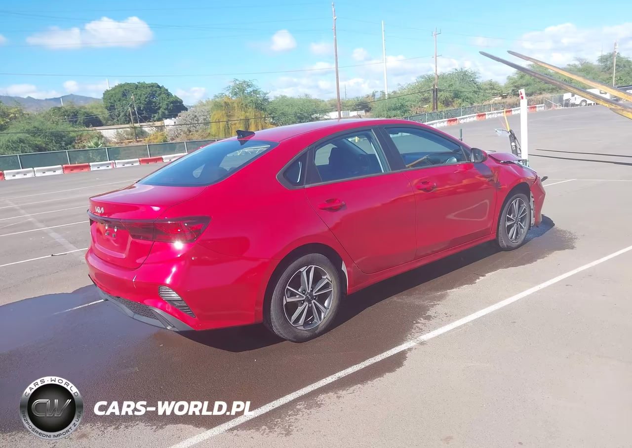 2023 Kia Forte Lxs VIN:3KPF24AD8PE659815 - 4
