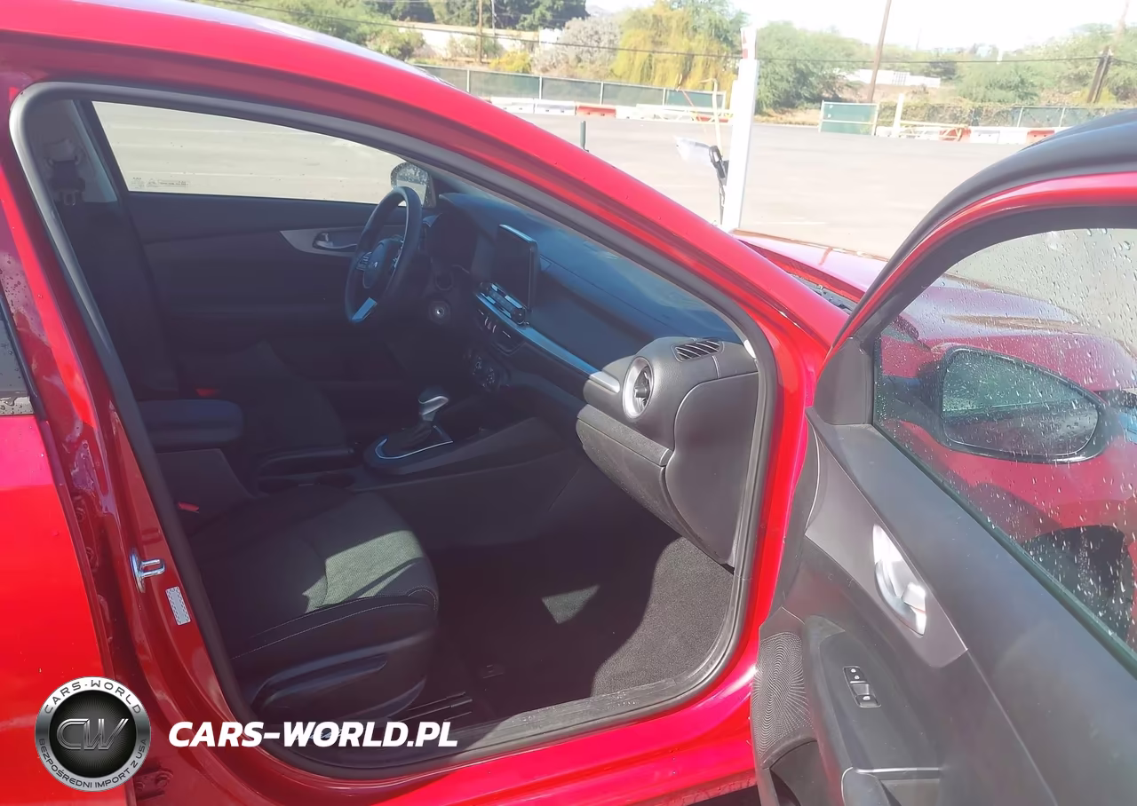 2023 Kia Forte Lxs VIN:3KPF24AD8PE659815 - 5