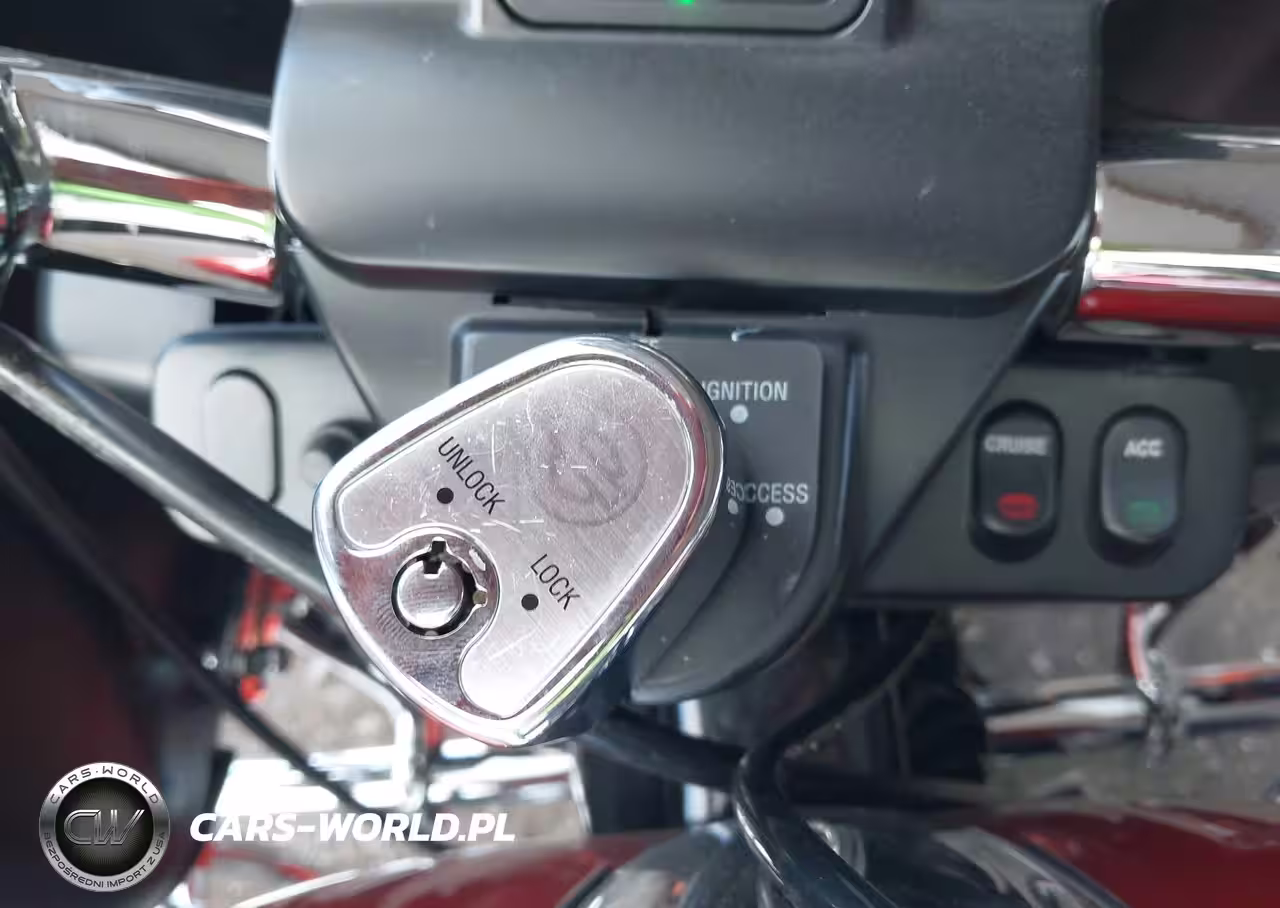 2013 Harley-Davidson Fltrx Road Glide Custom VIN:1HD1KHM17DB669889 - 11