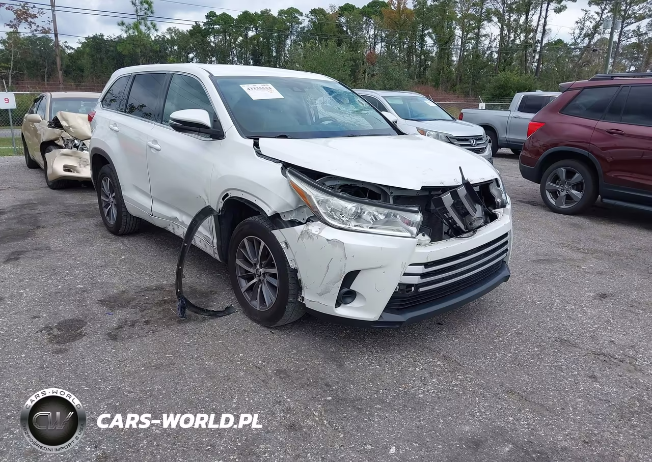 2018 Toyota Highlander Le