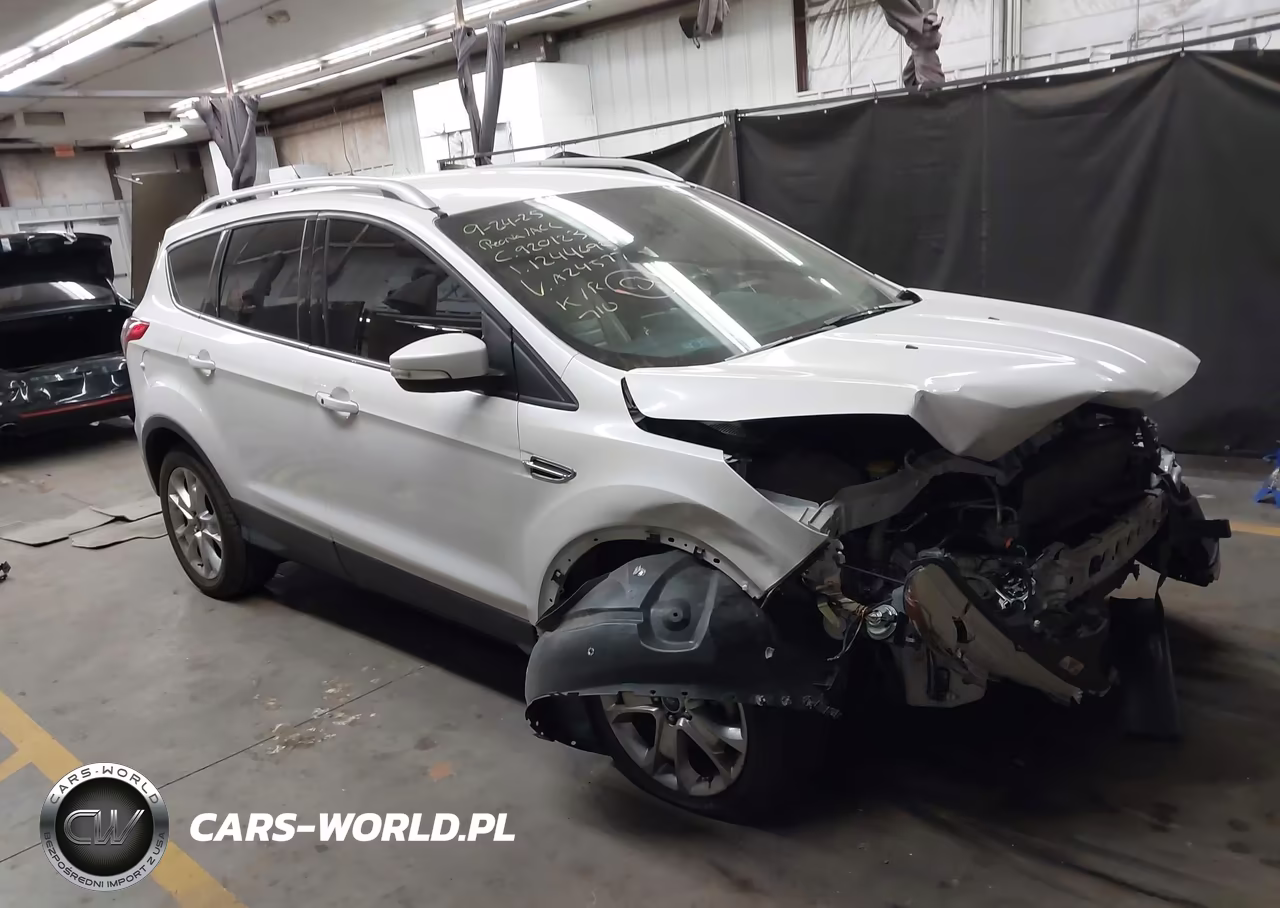 2015 Ford Escape Titanium VIN:1FMCU9J98FUA24577 - 14