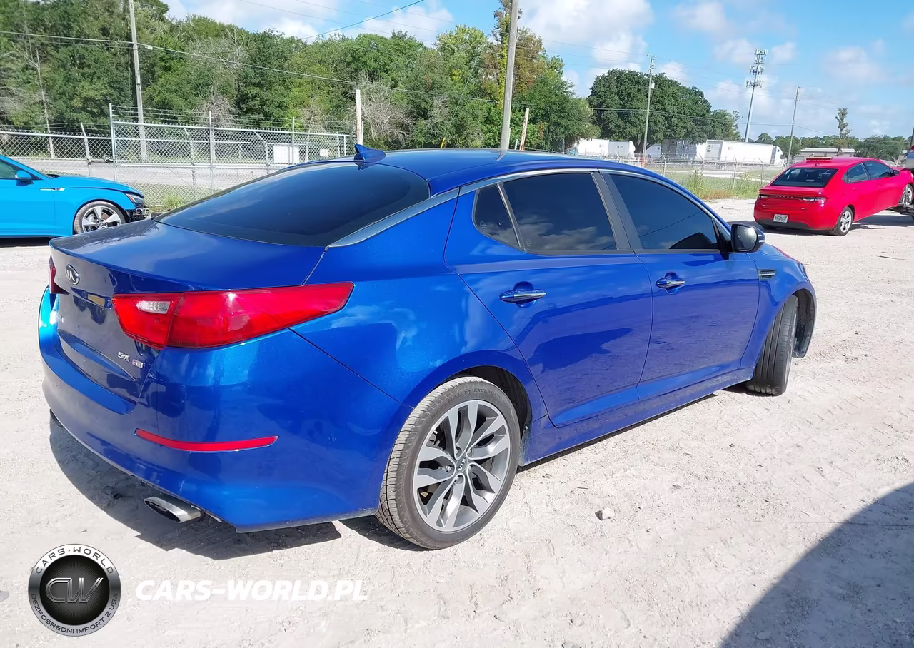 2015 Kia Optima Sx VIN:5XXGR4A77FG474560 - 4