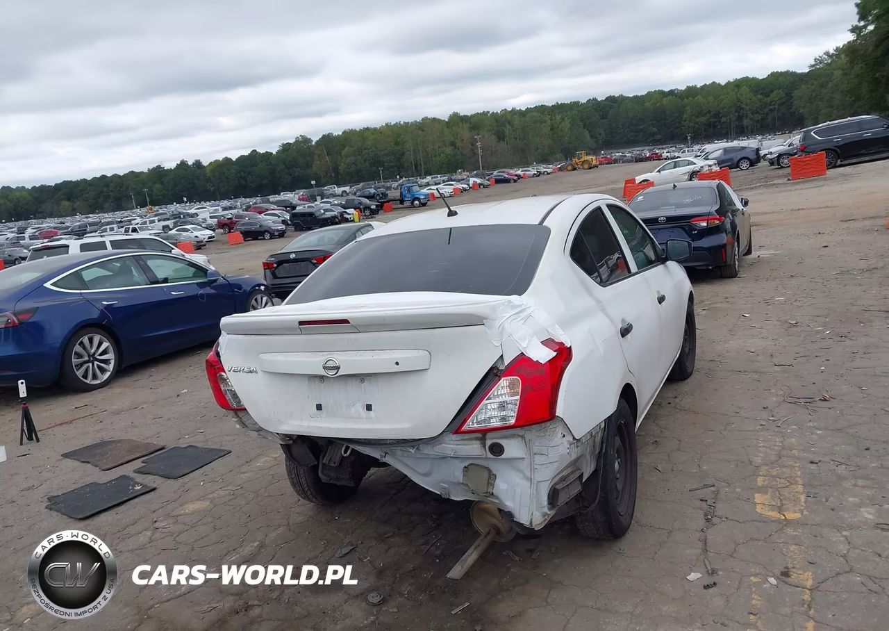 2018 Nissan Versa 1.6 S+ VIN:3N1CN7AP4JL850918 - 4