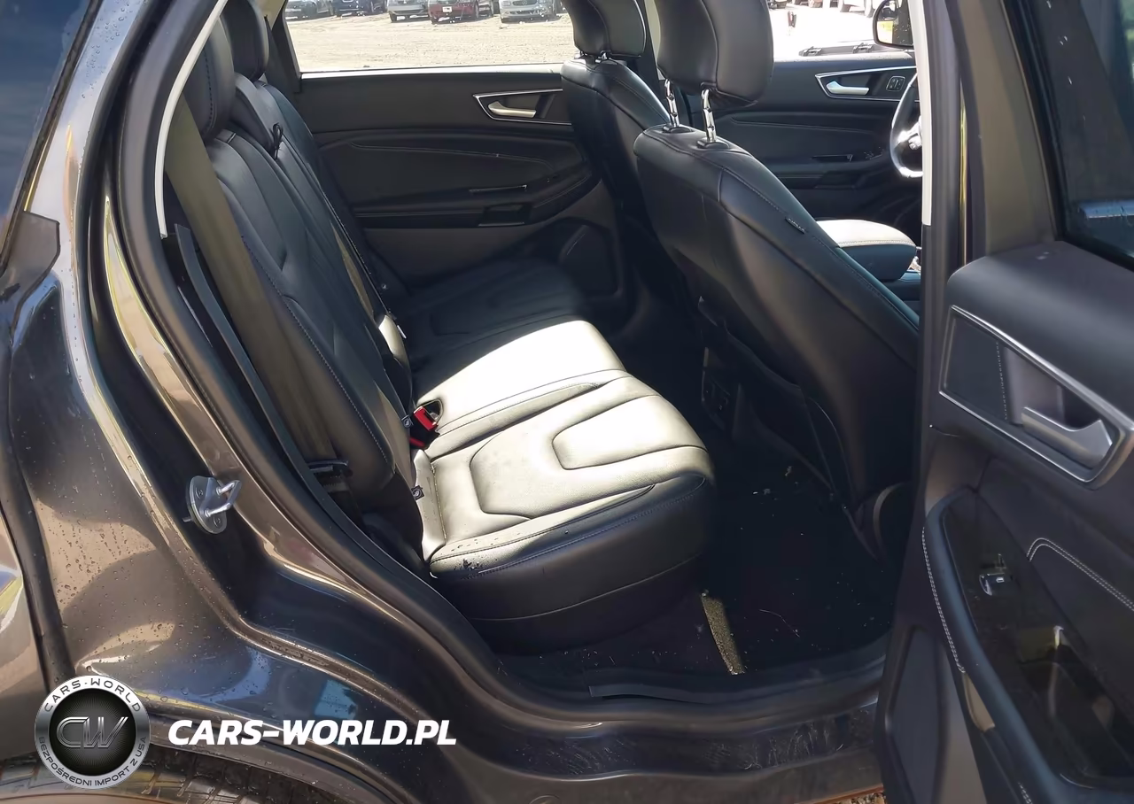 2018 Ford Edge Titanium VIN:2FMPK3K9XJBC57944 - 8