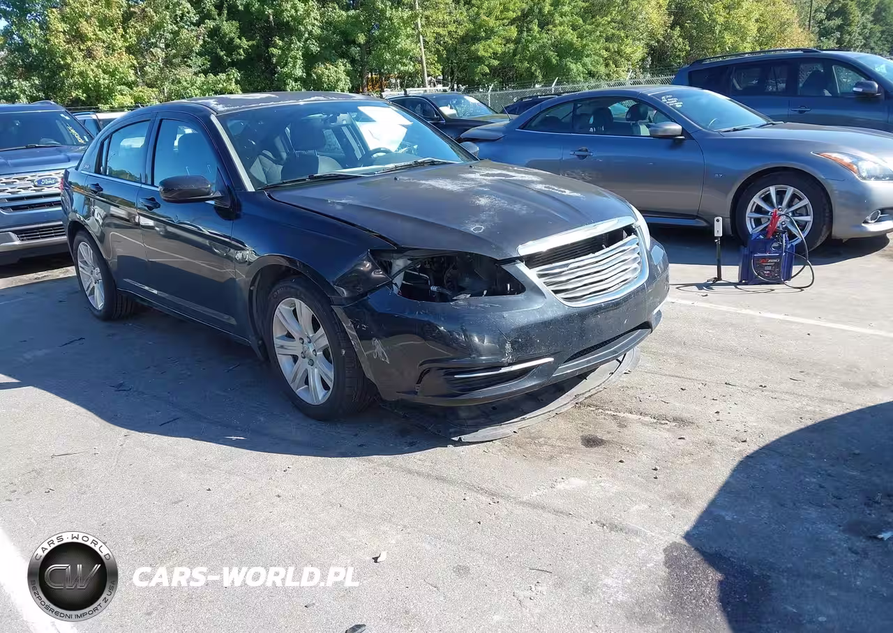 2013 Chrysler 200 Touring