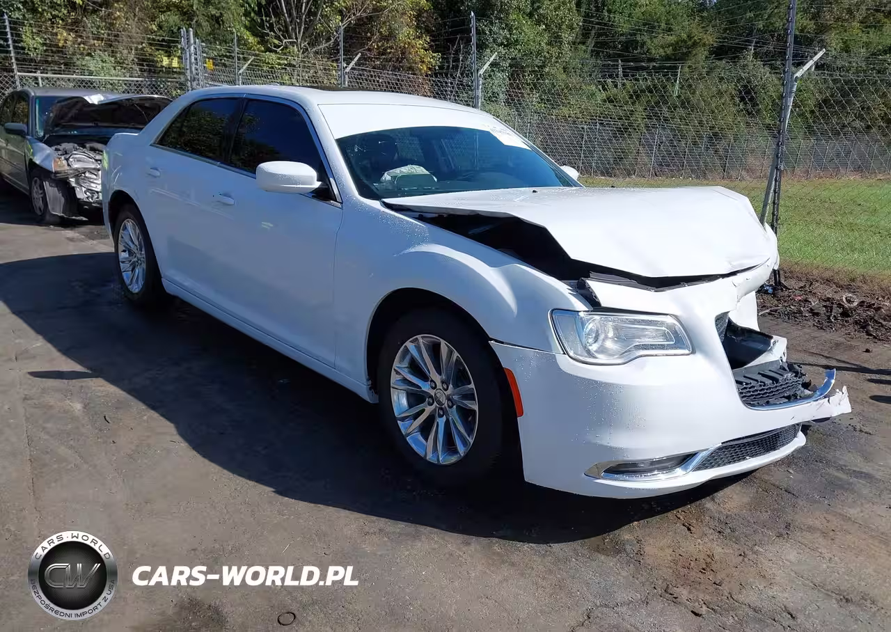 2017 Chrysler 300 Limited