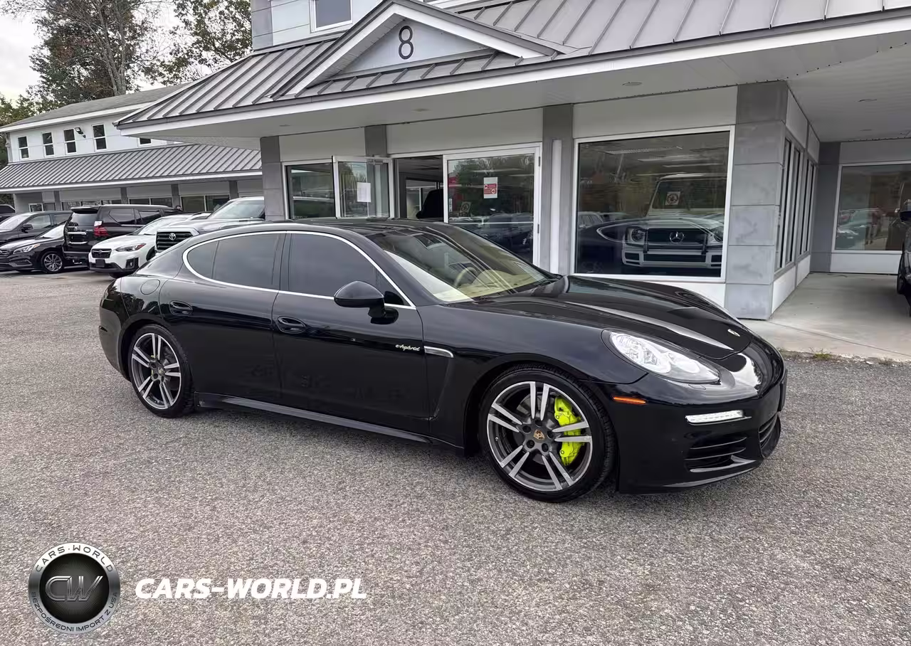 PORSCHE