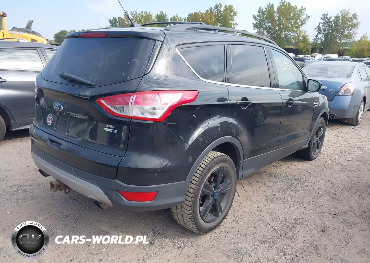 2016 Ford Escape Se VIN:1FMCU9G90GUA40975 - 4