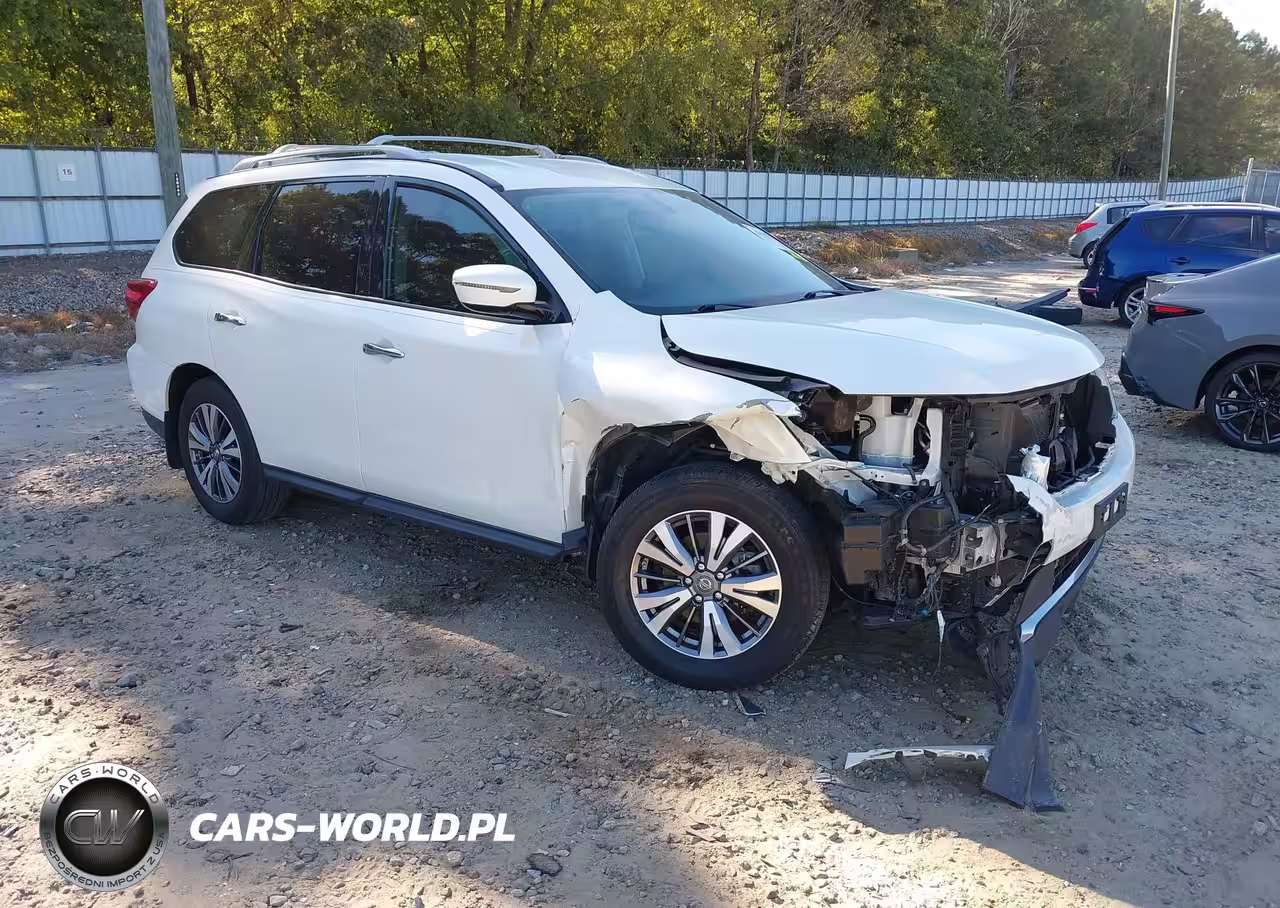 2017 Nissan Pathfinder Sv