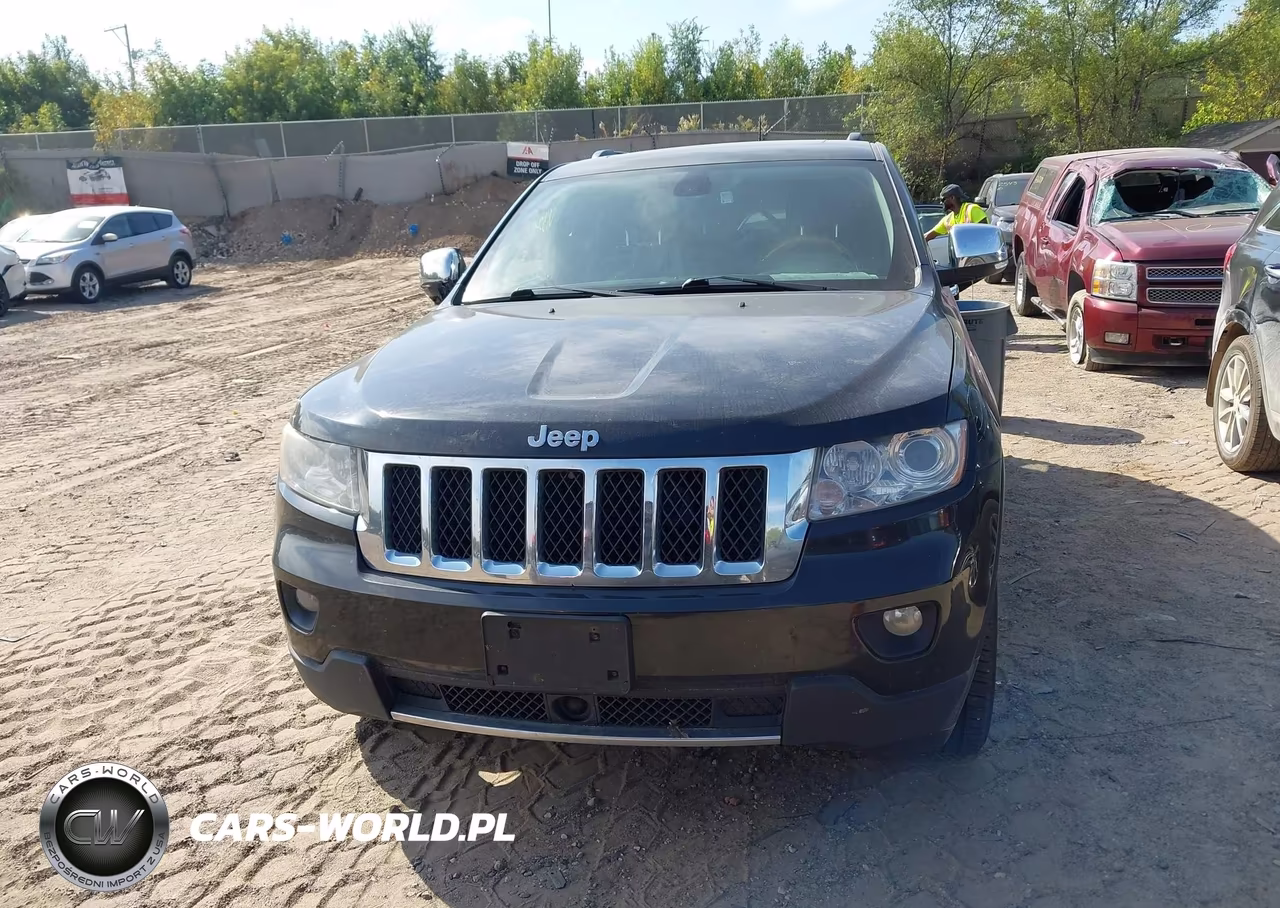 2013 Jeep Grand Cherokee Overland VIN:1C4RJFCG1DC599463 - 12