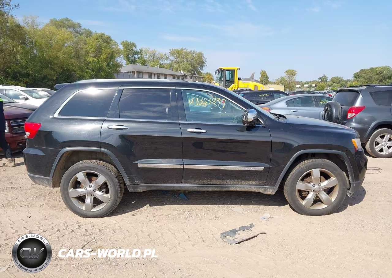 2013 Jeep Grand Cherokee Overland VIN:1C4RJFCG1DC599463 - 13