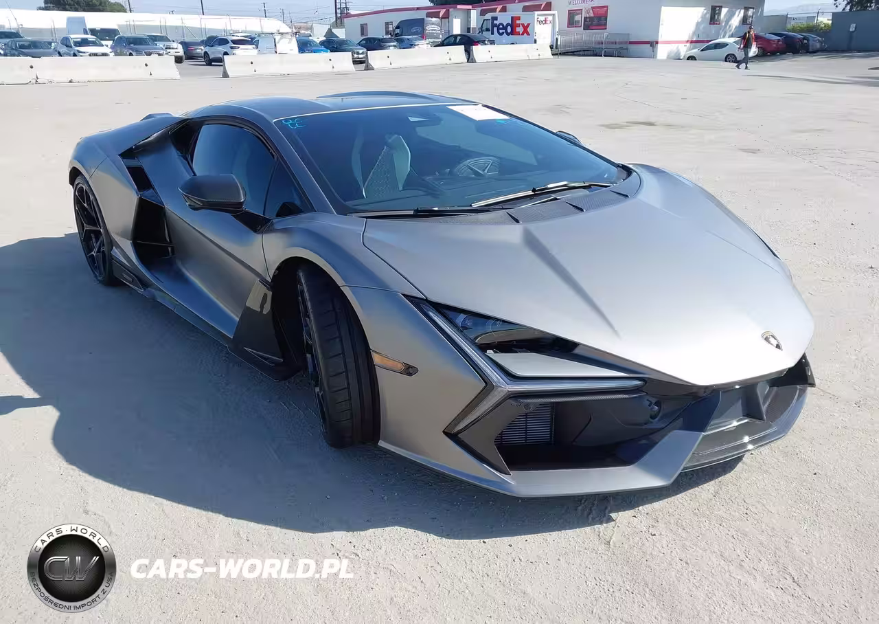 2025 Lamborghini Revuelto