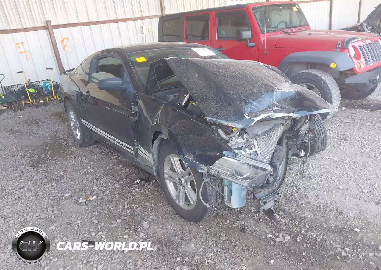 2013 Ford Mustang V6